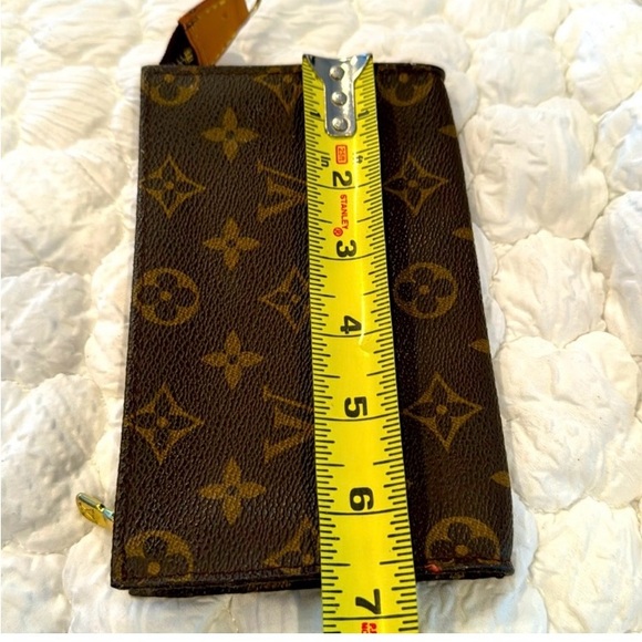 Authe Louis Vuitton monogram PM pouch - Picture 6 of 10